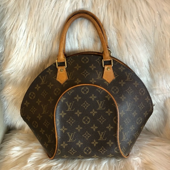 Louis Vuitton Handbags - 💯% Authentic Louis Vuitton Ellipse MM